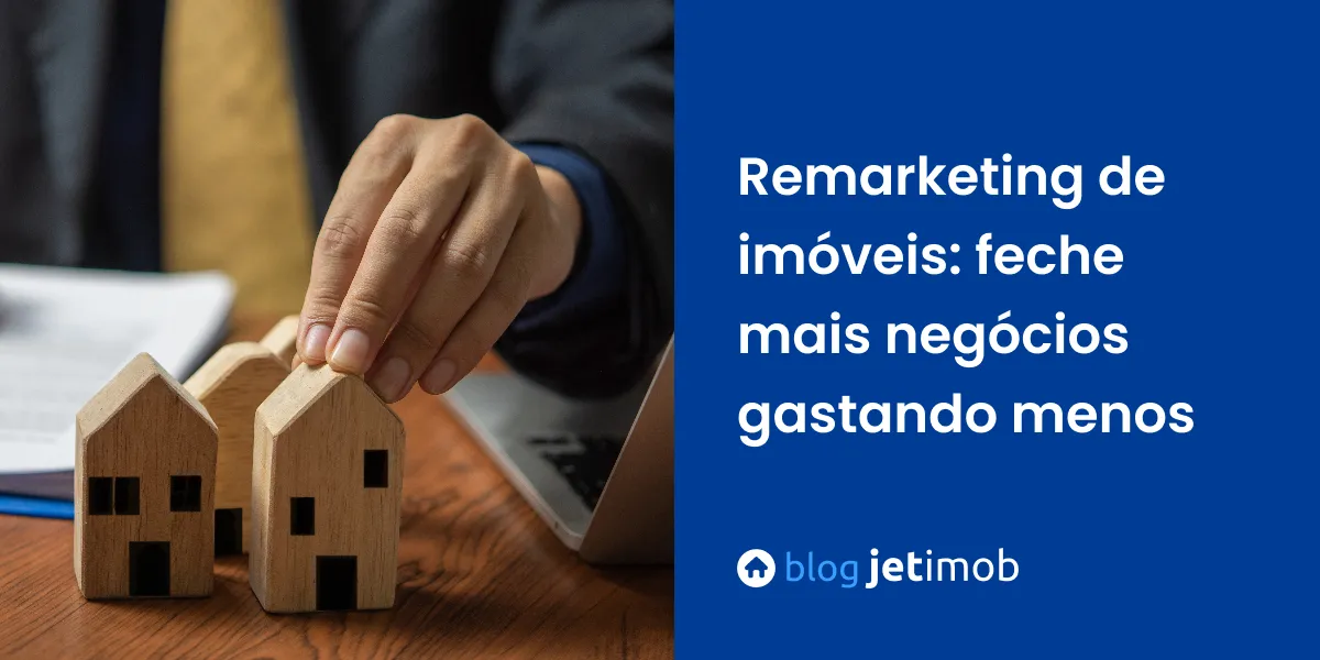 Imagem ilustrativa de um profissional do marcedo imobiliário trabalahndo com remarketing.