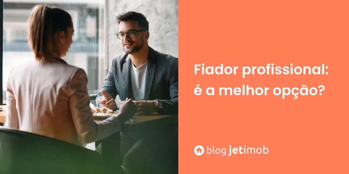 Imagem de uma conversa sobre a contratação de um fiador profissional.