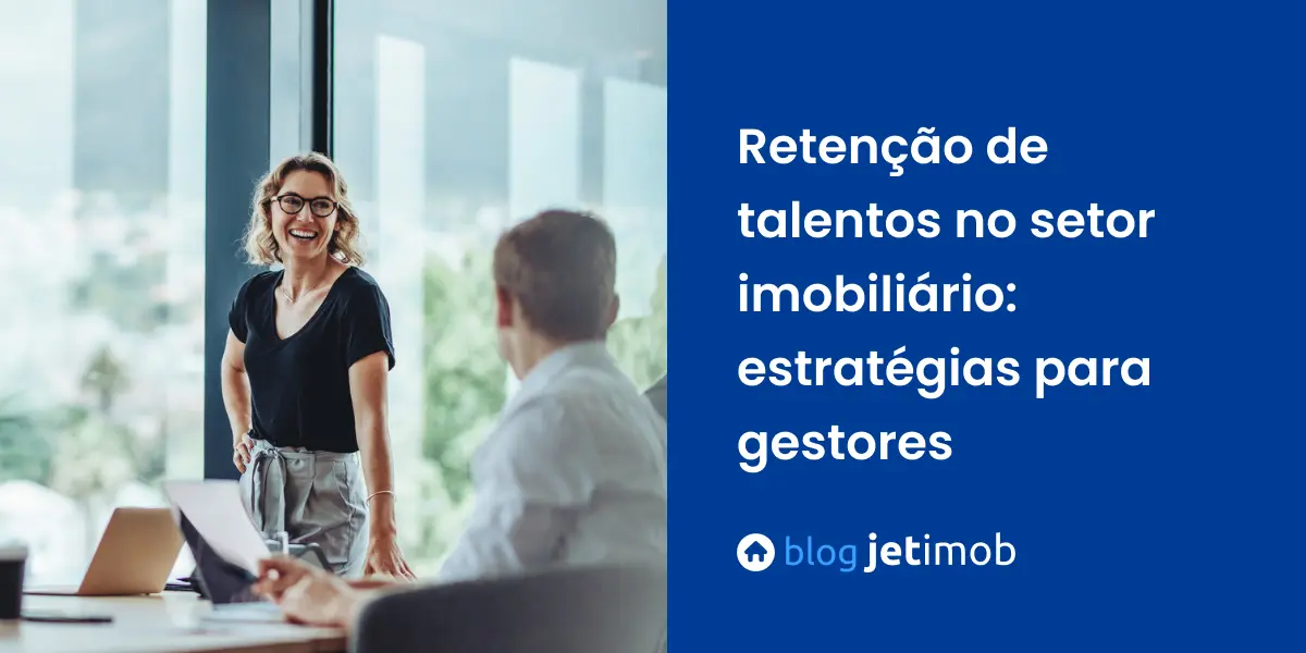 Imagem de uma gestora aplicando estratégias de retenção de talentos.
