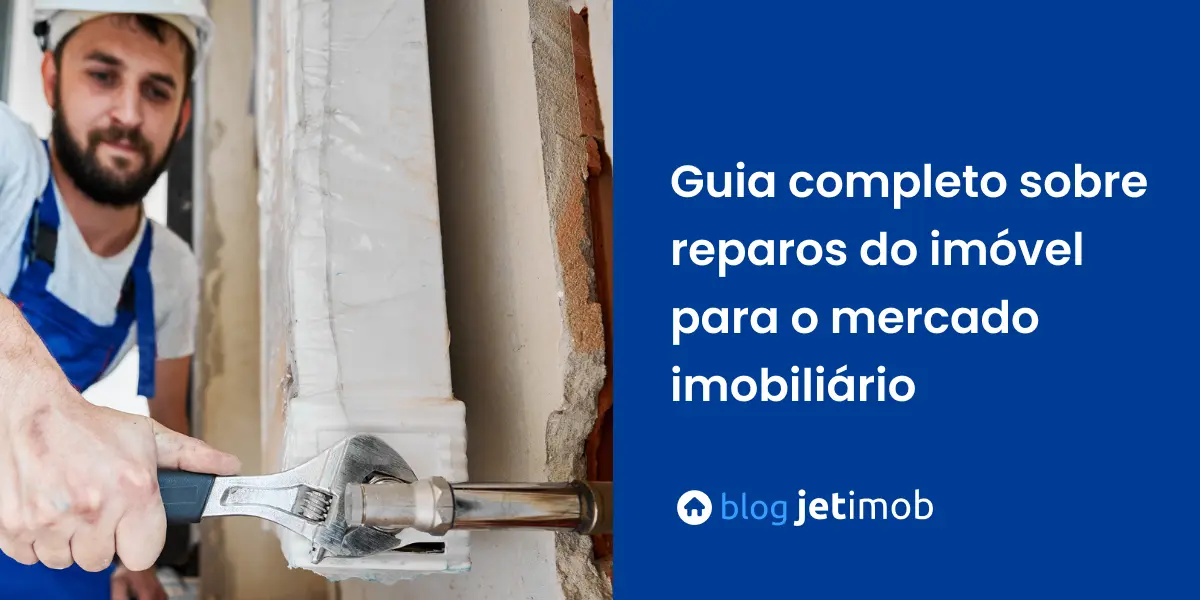 Foto de homem fazendo reparo em novo imóvel.