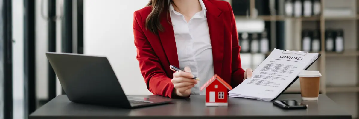 Corretora de imóveis utilizando estratégias para aumentar sua carteira de clientes.