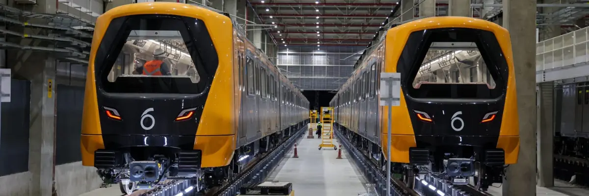 Construção de dois vagões de trem da Linha 6-Laranja do metrô de São Paulo.